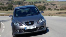 Seat Altea - przód - reflektory wyłączone