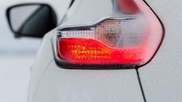 Nissan Juke Nismo RS (2014) - wersja europejska - lewy tylny reflektor - włączony