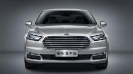 Ford Taurus 2016 - wersja chińska - widok z przodu