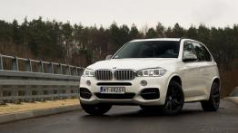 BMW X5 F15 M50d 381KM - galeria redakcyjna - widok z przodu