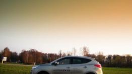 Hyundai ix35 - galeria redakcyjna - lewy bok