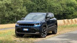 Jeep Compass 4xe pierwsza jazda - przód - inne ujêcie
