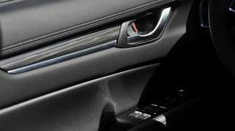 Mazda CX-5 II generacji – klasyczna elegancja