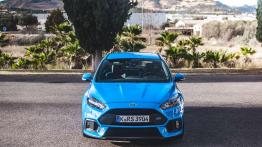 Ford Focus RS - niebieski terrorysta