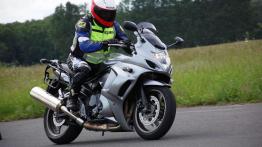 Wyższa szkoła jazdy Suzuki - prędkość może być bezpieczna