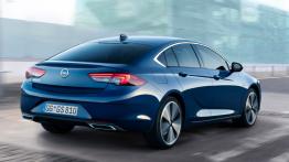 Odświeżony Opel Insignia nasycony zaawansowaną technologią