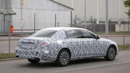 Mercedes Maybach Klasy E - Chiny go pokochają