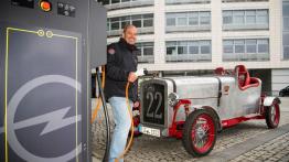 Elektryczne retro z częściami od Opla Adama