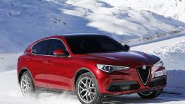 Fiat Tipo i Alfa Romeo Stelvio triumfują