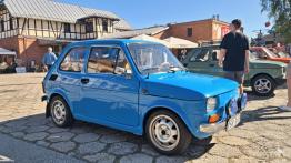 50 lat Fiata 126p w Tychach ? Zlot Malucha - prawy bok