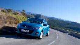 Mazda 2 Facelifting - wersja 5-drzwiowa - widok z przodu