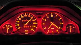 BMW 316i E30 - galeria redakcyjna - deska rozdzielcza