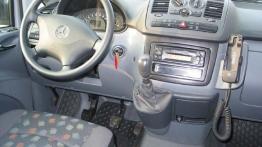 Mercedes Vito Kombi 115 CDI - galeria redakcyjna - kokpit