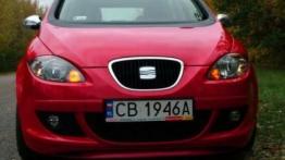 Seat Altea 2.0 TDI Stylance - przód - reflektory włączone