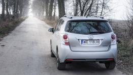 Toyota Verso Facelifting 1.6 D-4D - galeria redakcyjna - widok z tyłu