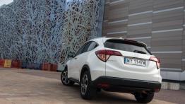 Honda HR-V 1.5 i-VTEC 130 KM - galeria redakcyjna - widok z tyłu