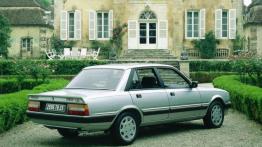 505 - ostatnie RWD Peugeota