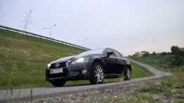 Lexus GS 350 AWD - sportowo-multimedialna elegancja