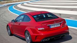 Mercedes Benz C63 AMG Coupe Black Series - Urodzony rekordzista