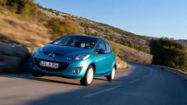 Mazda 2 Facelifting - wersja 5-drzwiowa - widok z przodu