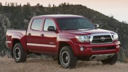 Toyota Tacoma - widok z przodu
