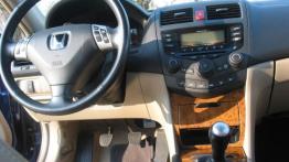 Honda Accord 2.2 i-CTDi  Executive - pełny panel przedni