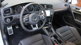 Volkswagen Golf GTD Variant - galeria redakcyjna - pełny panel przedni