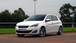 Peugeot 308 II Hatchback 5d - galeria redakcyjna - widok z przodu