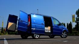 Mercedes Vito W639 Furgon Facelifting 110 CDI 95KM - galeria redakcyjna 3 - prawy bok