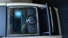 Skoda Superb II Kombi Facelifting - galeria redakcyjna - tunel środkowy z tyłu