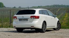Toyota Avensis III Wagon Facelifting - galeria redakcyjna - widok z tyłu