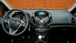 Ford B-MAX Mikrovan 1.4 Duratec 90KM - galeria redakcyjna - pełny panel przedni