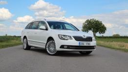 Skoda Superb II Facelifting - galeria redakcyjna - widok z przodu