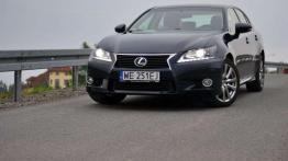 Lexus GS 350 AWD - sportowo-multimedialna elegancja