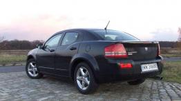 Dodge Avenger - tania limuzyna z silnikiem Volkswagena
