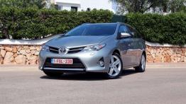 Toyota Auris Touring Sports - luka wypełniona