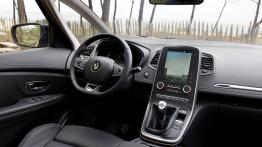 75 tysięcy za nowego Scenica