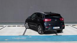 Kia eNiro - galeria redakcyjna - widok z ty?u