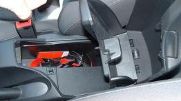 Seat Altea 1.9 TDI - schowek przedni otwarty