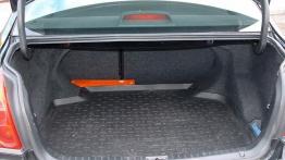 Toyota Avensis 2.0 Prestige - bagażnik