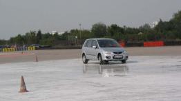 Mazda Premacy 2.0 Van - galeria redakcyjna - widok z przodu