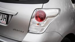 Toyota Verso Facelifting 1.6 D-4D - galeria redakcyjna - prawy tylny reflektor - wyłączony
