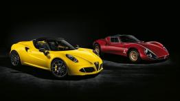 Alfa Romeo 4C Spider (2015) - wersja europejska - prawy bok