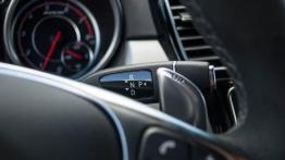 Mercedes GLE Coupe - galeria redakcyjna - manetka zmiany biegów pod kierownicą