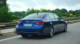 Hyundai Genesis Sedan II - galeria redakcyjna - widok z tyłu