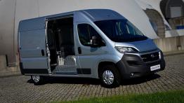 Fiat Ducato III Facelifting - galeria redakcyjna - prawy bok - drzwi otwarte