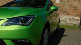 Seat Ibiza V Hatchback 5d Facelifting 1.2 TSI 105KM - galeria redakcyjna - lewy przedni reflektor - 