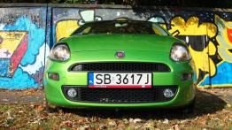 Fiat Punto Punto 2012 Hatchback 5d 0.9 TwinAir 8v 85KM - galeria redakcyjna - widok z przodu