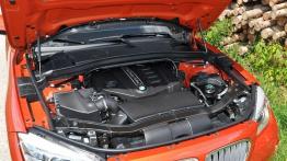 BMW X1 Facelifting - galeria redakcyjna - maska otwarta