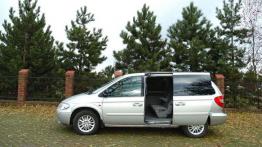 Chrysler Voyager V 2.5 CRD 143KM - galeria redakcyjna - lewy bok